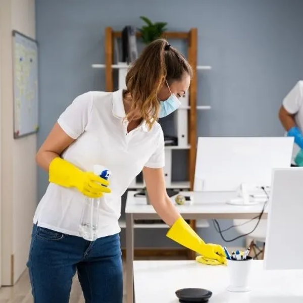 Tire'deki Temizlik Firmaları İle Güvenli Temizlik ve Hijyen : Kapak Görseli